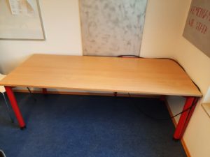 Tisch/ Schreibtisch